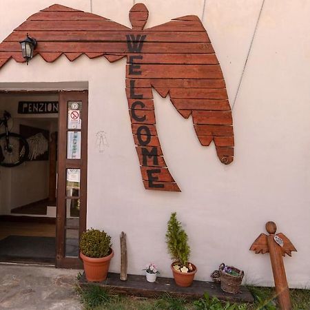 Bike Bistro A Penzion U Vsech Andelu Нове Место под Смркем Екстериор снимка